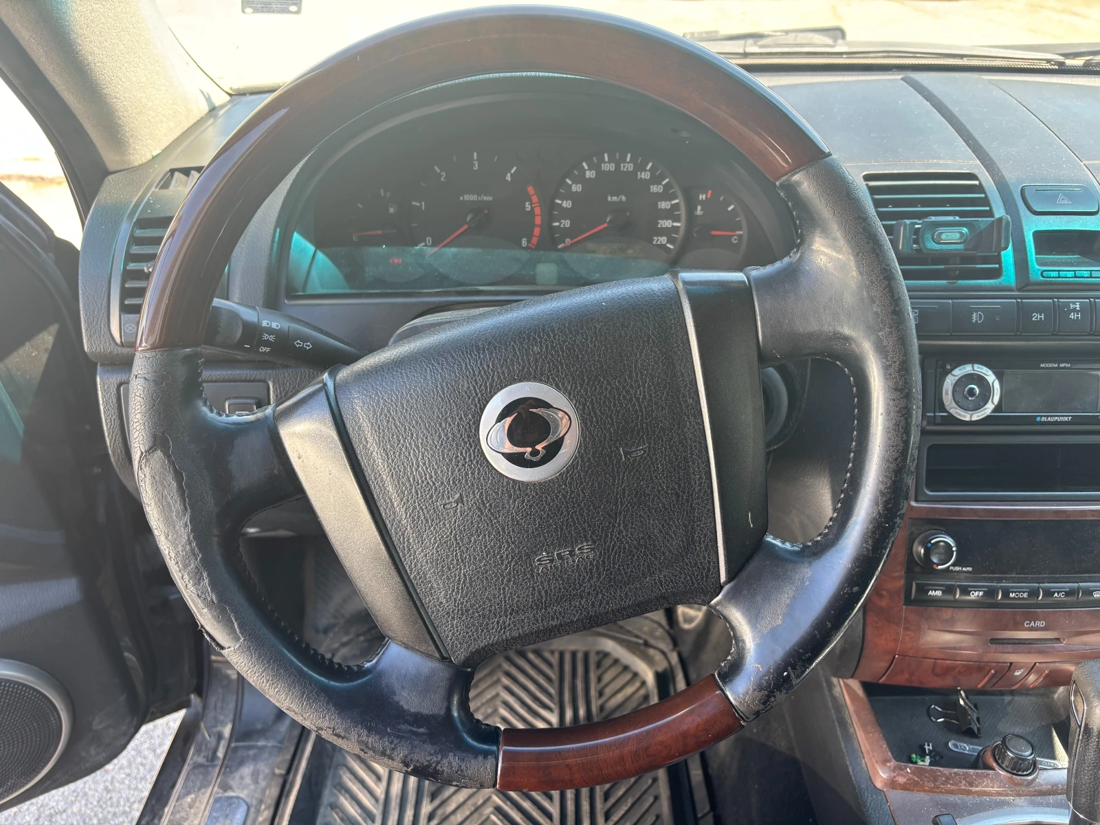 SsangYong Rexton, снимка 5 - Автомобили и джипове - 55688588