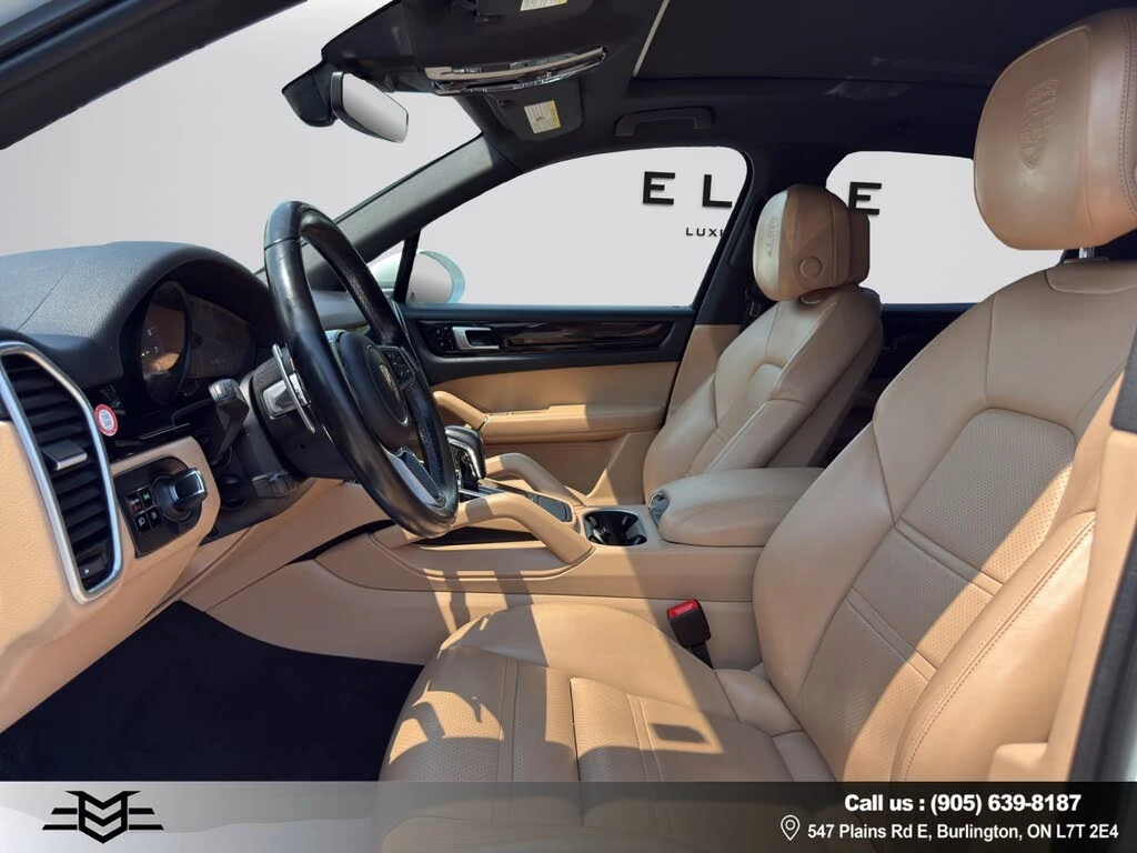 Porsche Cayenne 3.0T* CHRONO* BOSE* 360 КАМЕРИ* ПАНО* КРАЙНА ЦЕНА, снимка 8 - Автомобили и джипове - 55823300
