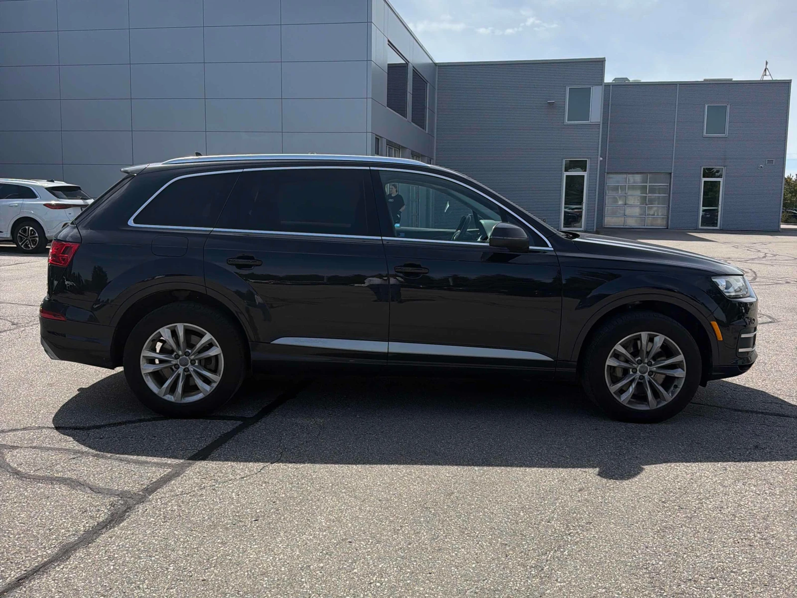 Audi Q7 Progressiv* DIGITAL* ОБДУХ* ПАНОРАМА, снимка 3 - Автомобили и джипове - 56004173