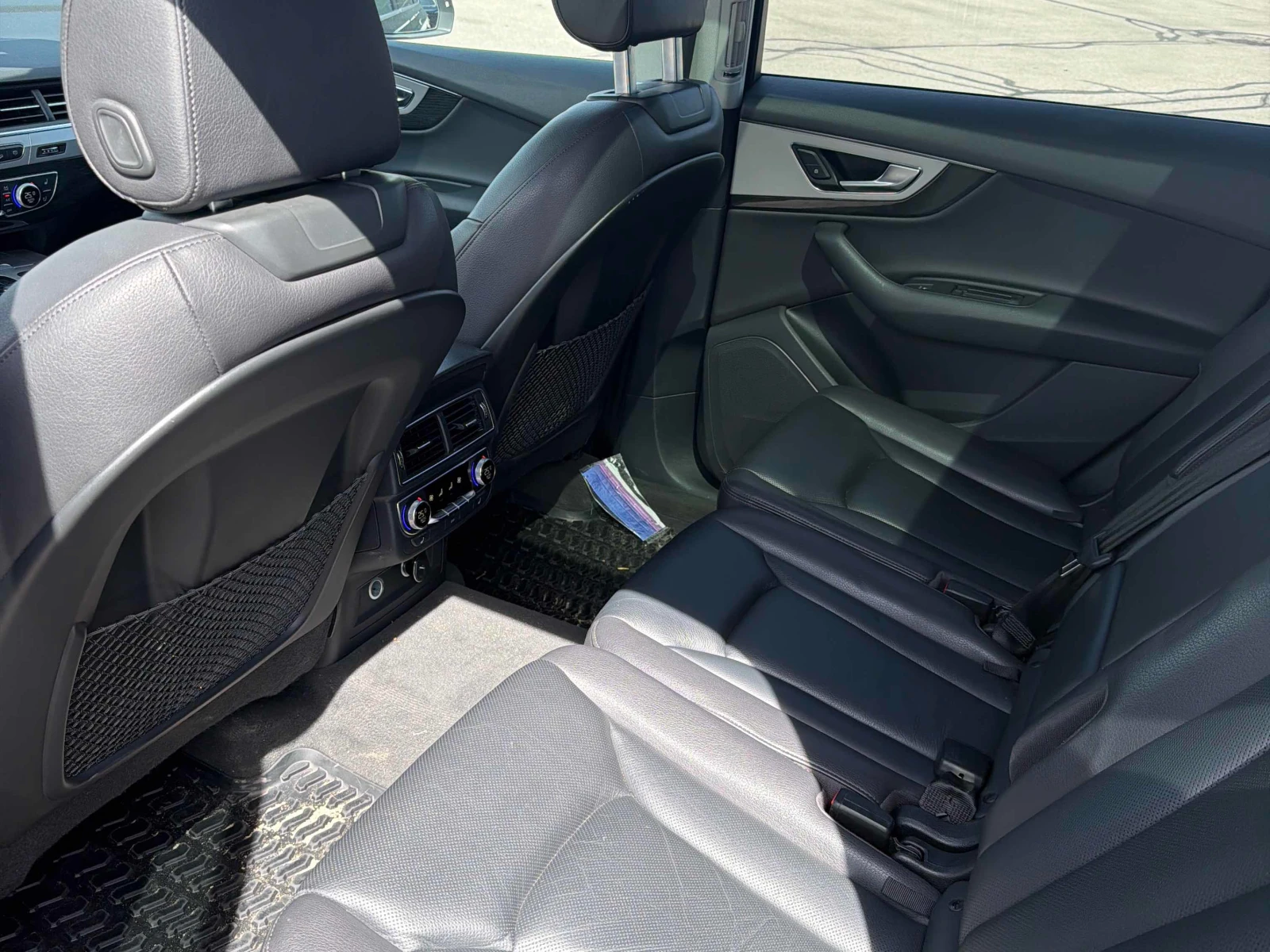 Audi Q7 Progressiv* DIGITAL* ОБДУХ* ПАНОРАМА, снимка 9 - Автомобили и джипове - 56004173