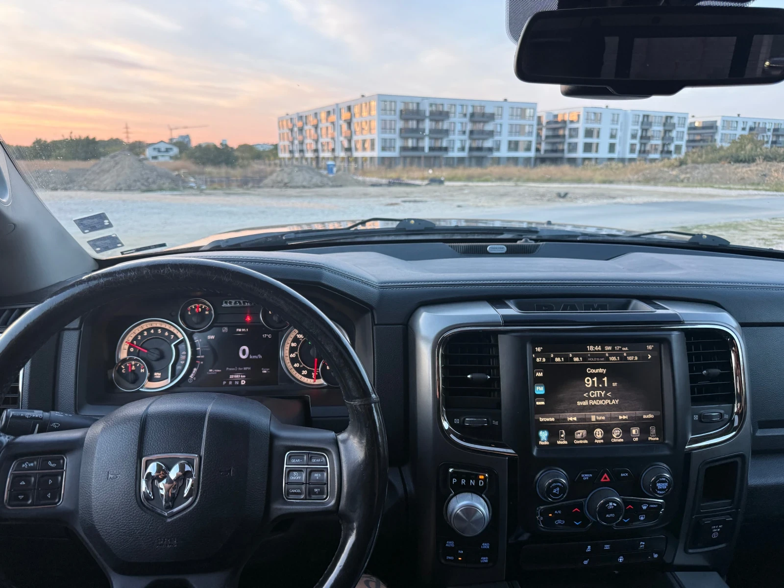 Dodge RAM 1500  ОБСЛУЖЕН ГАЗ ТОП, снимка 10 - Автомобили и джипове - 56465371