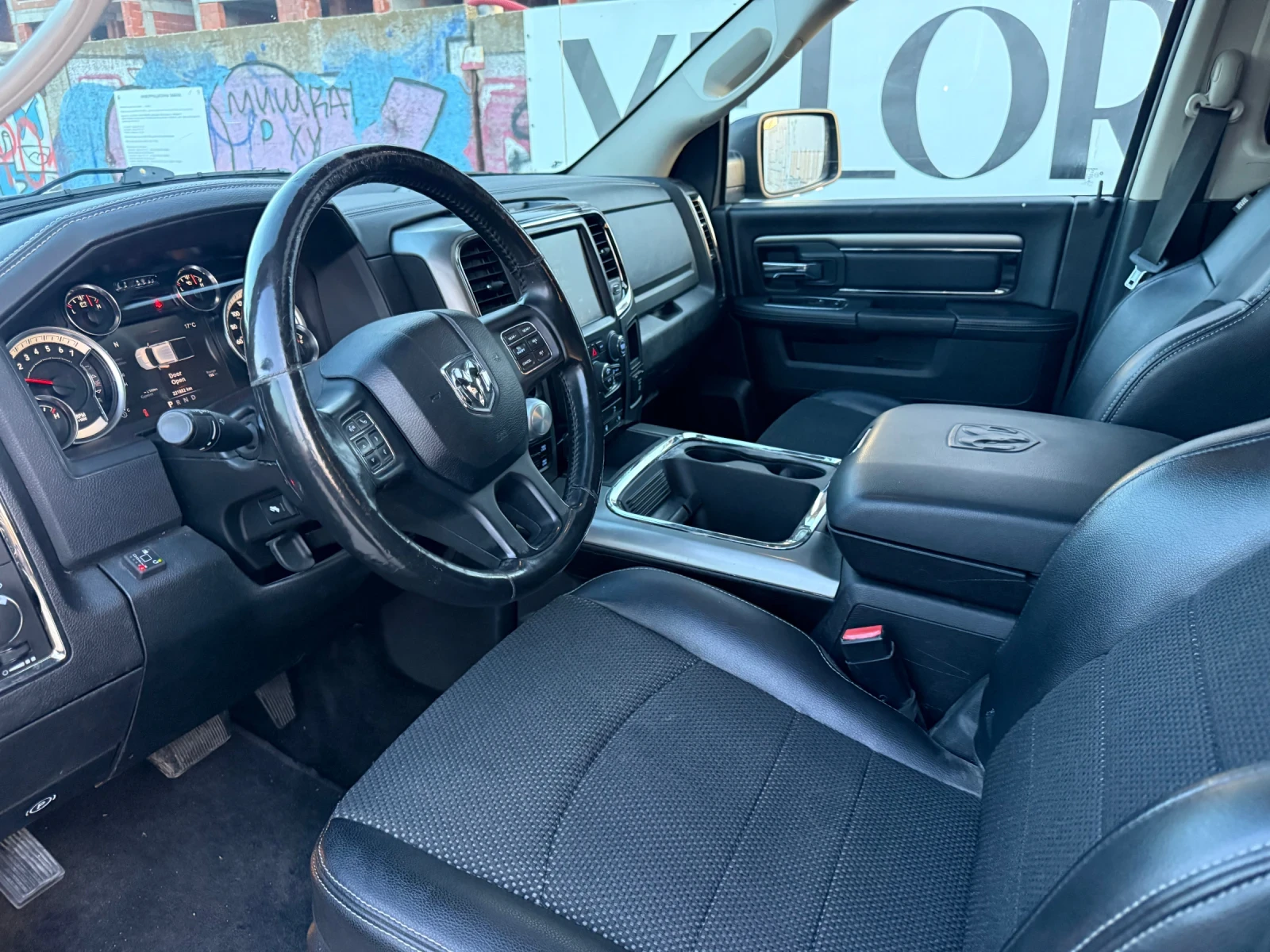 Dodge RAM 1500  ОБСЛУЖЕН ГАЗ ТОП, снимка 8 - Автомобили и джипове - 56465371