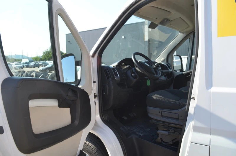 Fiat Ducato 2.3 Multijet, снимка 4 - Бусове и автобуси - 46566317