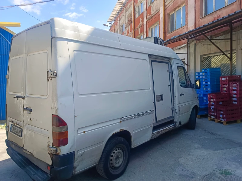 Mercedes-Benz 313 2, 2 130кс ХЛАДИЛЕН, снимка 6 - Бусове и автобуси - 52473852