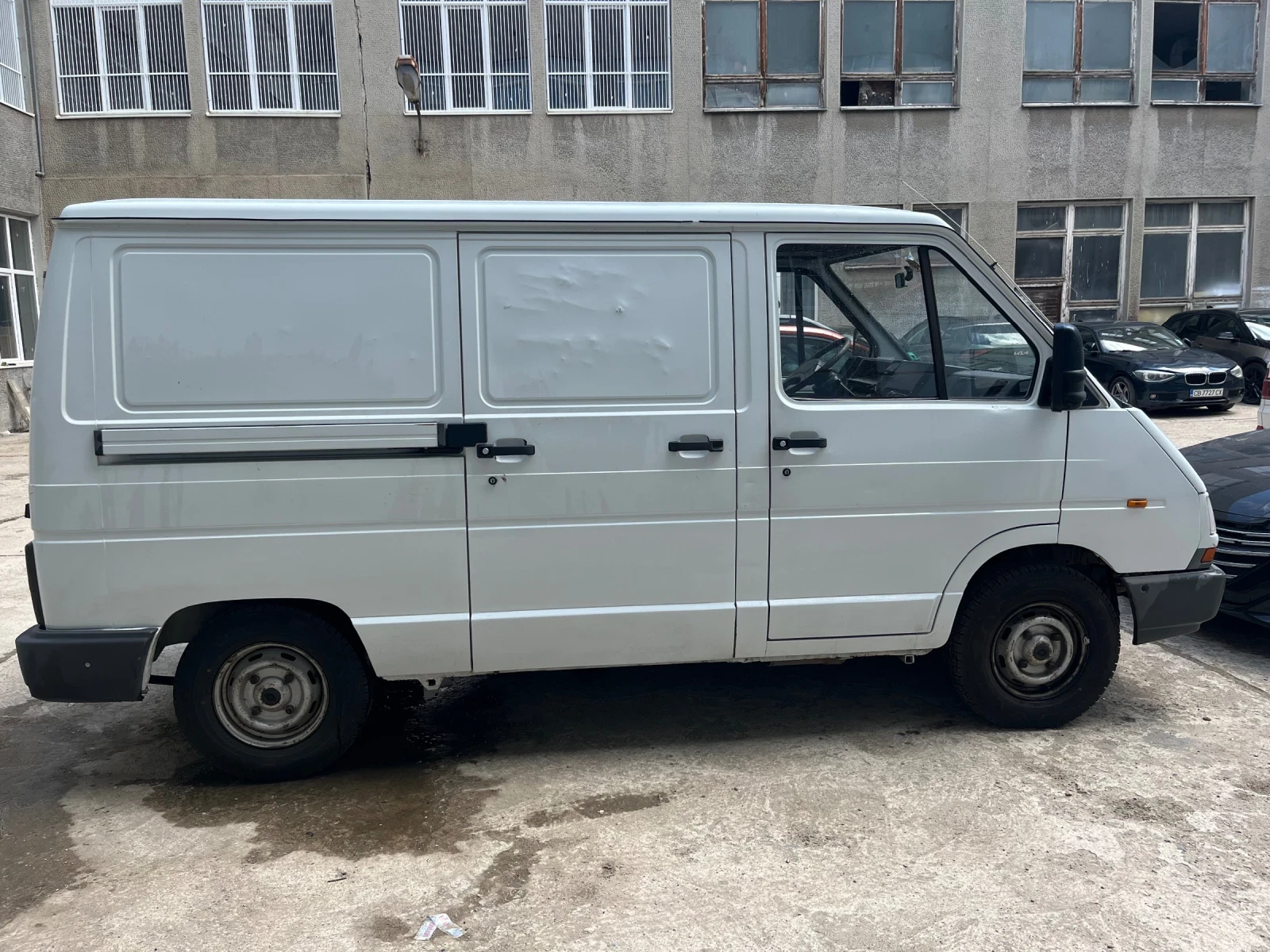 Renault Trafic Товарен, снимка 2 - Бусове и автобуси - 54591220