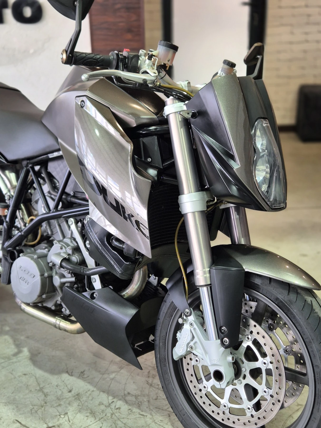 Ktm Super Duke 990 Нов внос от ШВЕЙЦАРИЯ!!!, снимка 9 - Мотоциклети и мототехника - 56071018