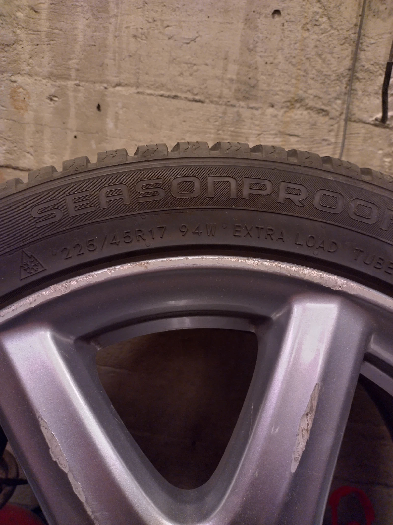 ���� 225/45R17 | Mobile.bg � ����������� 6