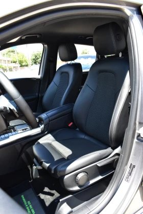 Mercedes-Benz B 200 ДИГИТАЛ* FULL-LED* РАВЕН НА НОВ, снимка 11