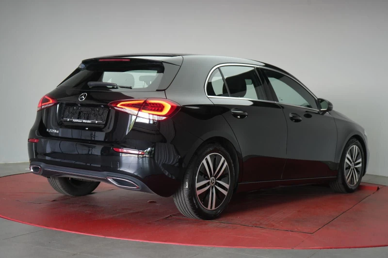 Mercedes-Benz A 220 d Progressive, снимка 2 - Автомобили и джипове - 23599468