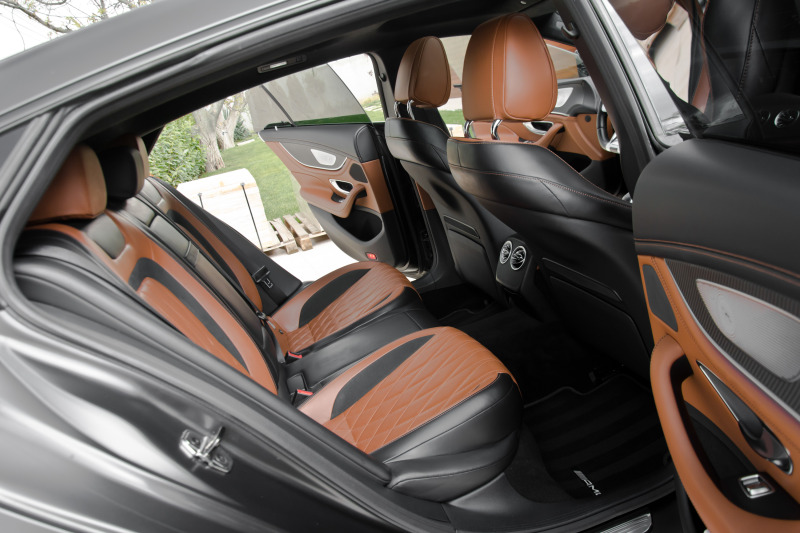 Mercedes-Benz AMG GT 63 Пакет * Designo* , снимка 10 - Автомобили и джипове - 45195357