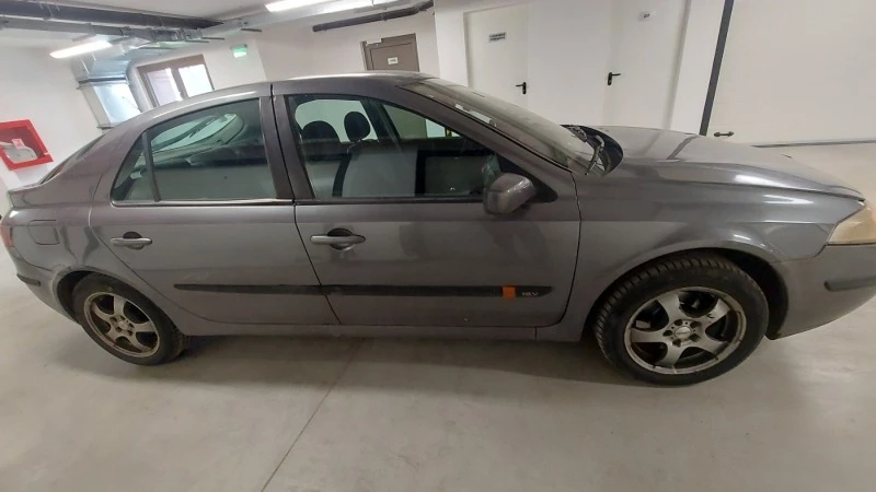 Renault Laguna, снимка 4 - Автомобили и джипове - 47006571