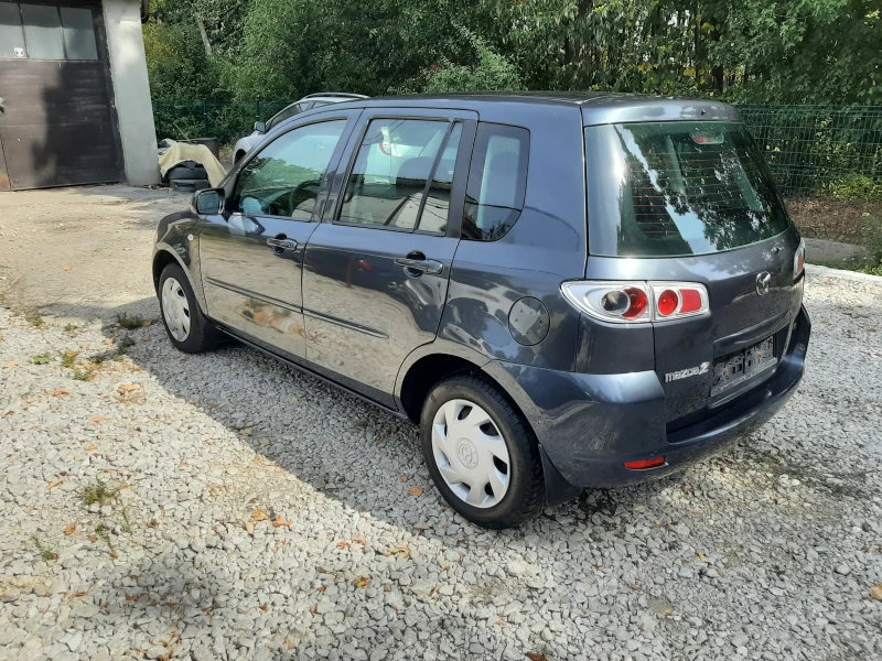 Mazda 2 1.3i klima , снимка 4 - Автомобили и джипове - 46957808