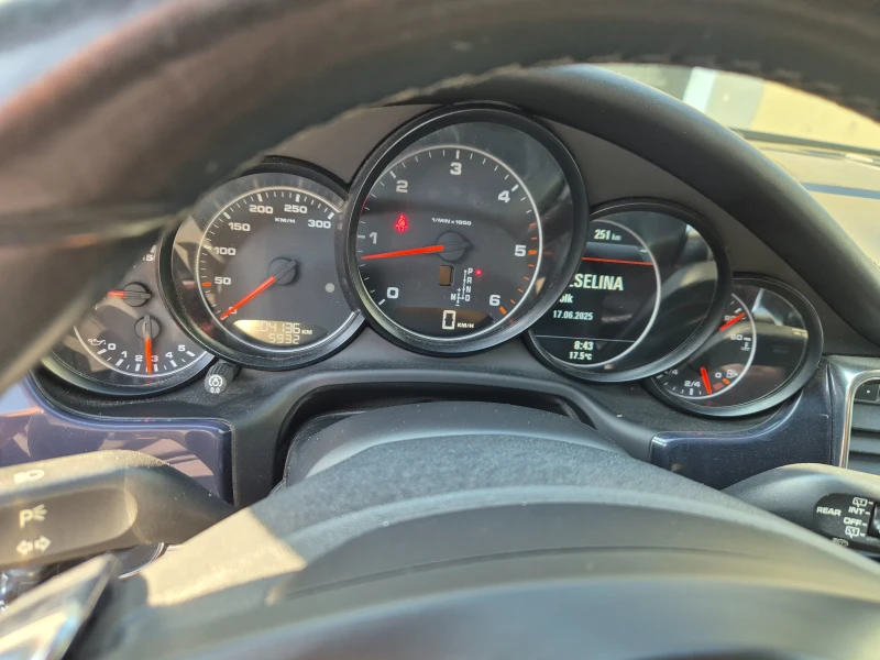 Porsche Panamera Перфектна!!!БАРТЕР, снимка 10 - Автомобили и джипове - 51817976
