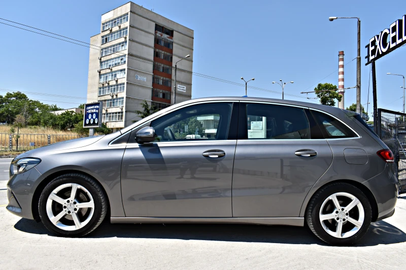 Mercedes-Benz B 200 ДИГИТАЛ* FULL-LED* РАВЕН НА НОВ, снимка 2 - Автомобили и джипове - 50964967