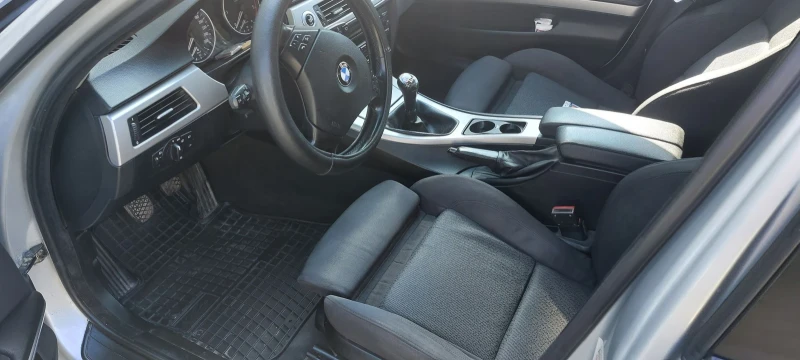 BMW 320, снимка 7 - Автомобили и джипове - 52123241