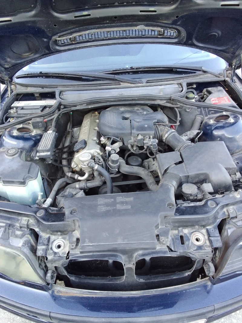 BMW 318 318i, снимка 6 - Автомобили и джипове - 52902308