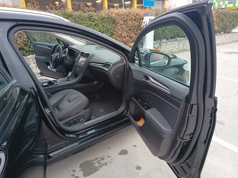 Ford Mondeo 2.0 TDCi 4x4 Панорама Кожен салон Обдухване Масаж , снимка 16 - Автомобили и джипове - 53488496