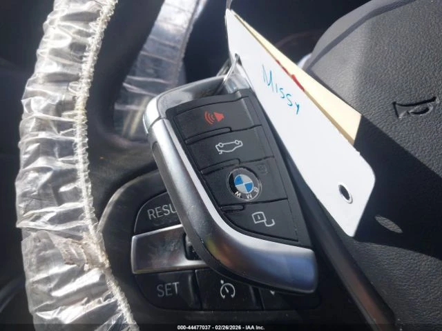 BMW 330 xDrive, снимка 15 - Автомобили и джипове - 53780804