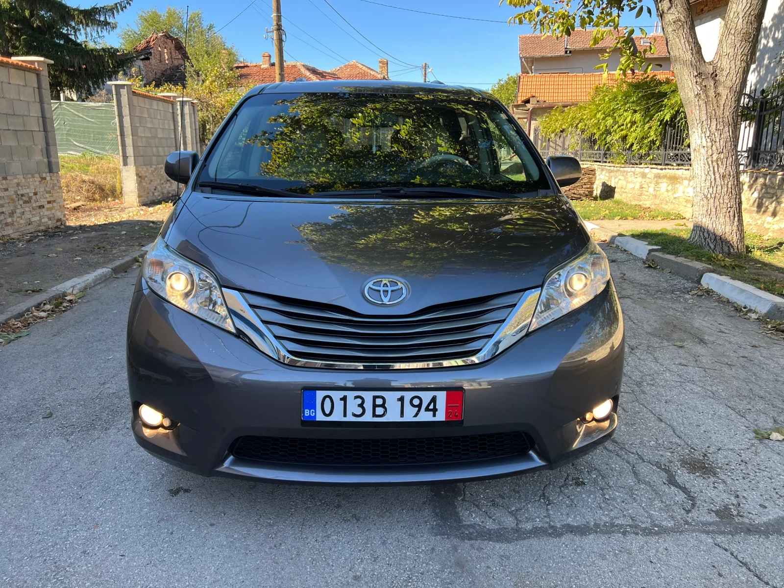 Toyota Sienna XLE 3.5i, ШВЕЙЦАРИЯ - изображение 2