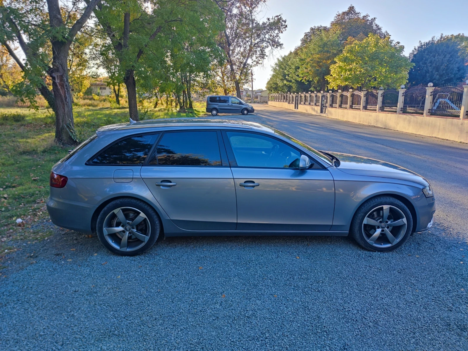 Audi A4 2.0TDI - изображение 7