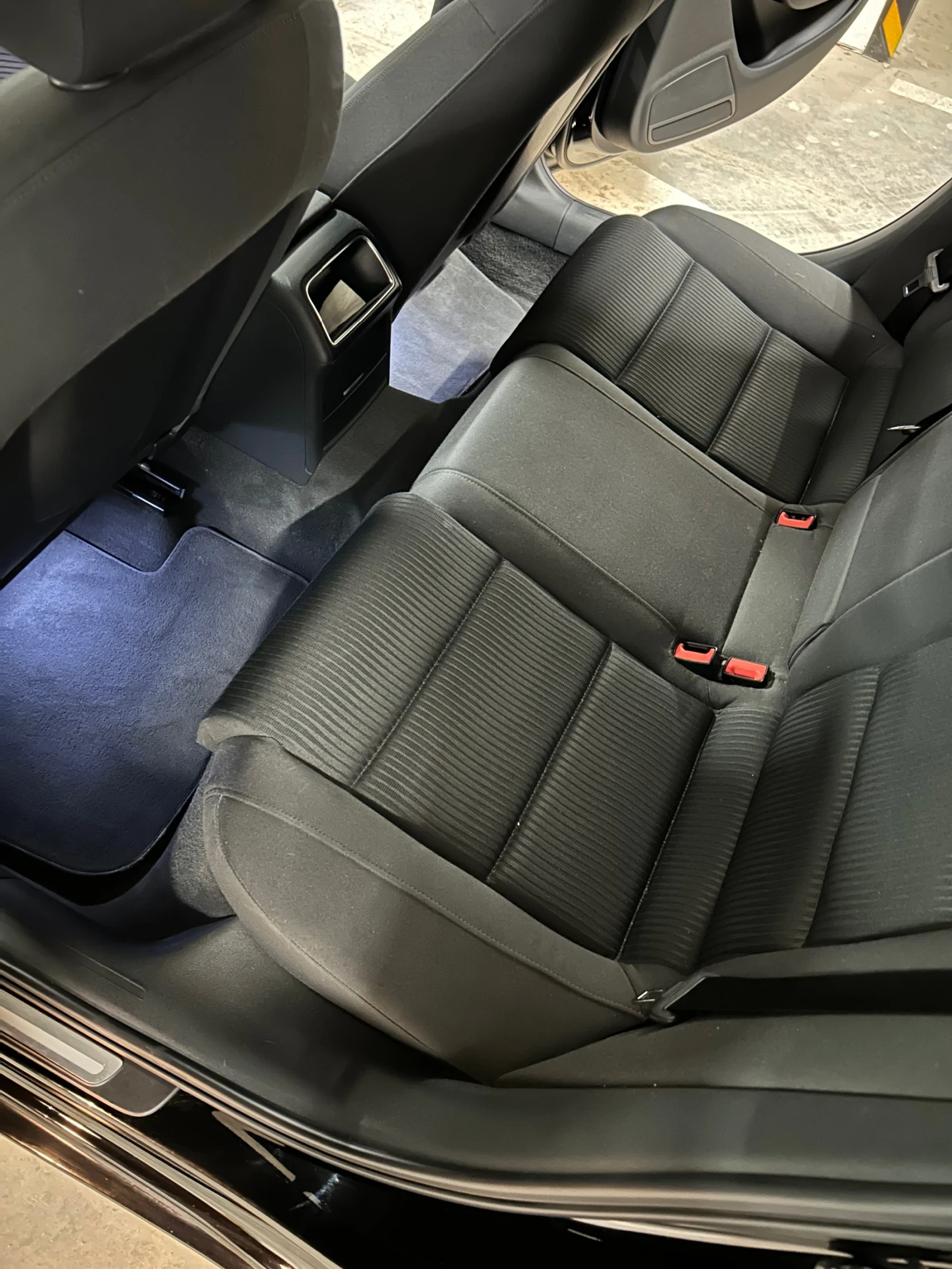 Audi A4 2.0 TDI 143кс - изображение 7