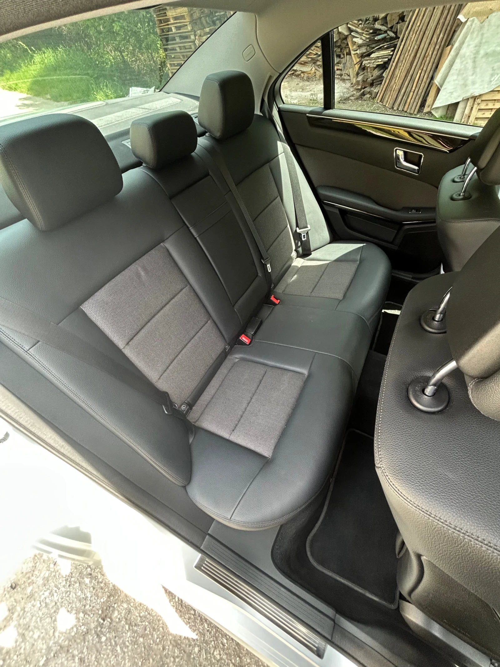 Mercedes-Benz E 350  - изображение 8