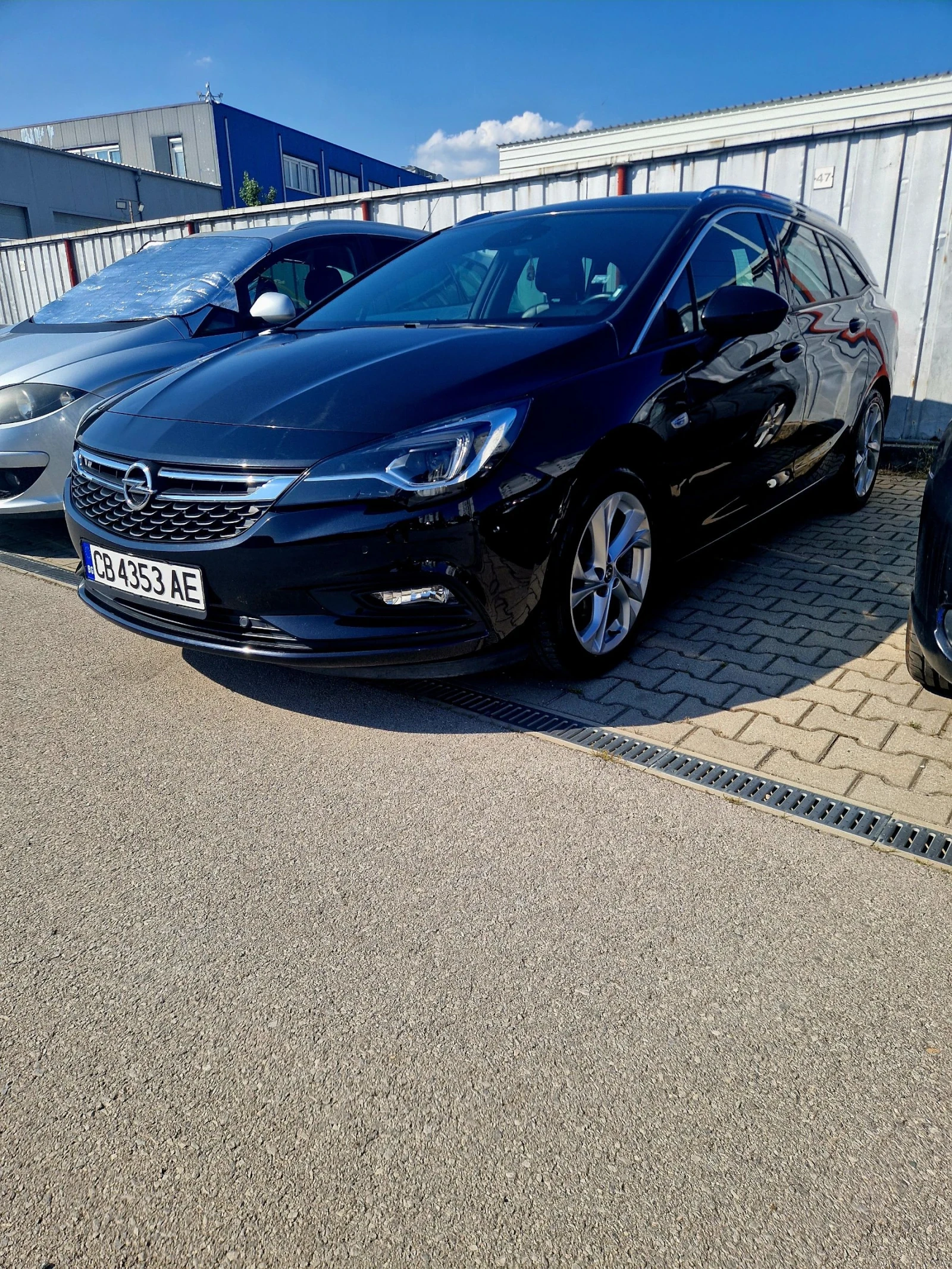Opel Astra 1.4i /NAVI /EURO 6D / НАПЪЛНО ОБСЛУЖЕН  - изображение 2
