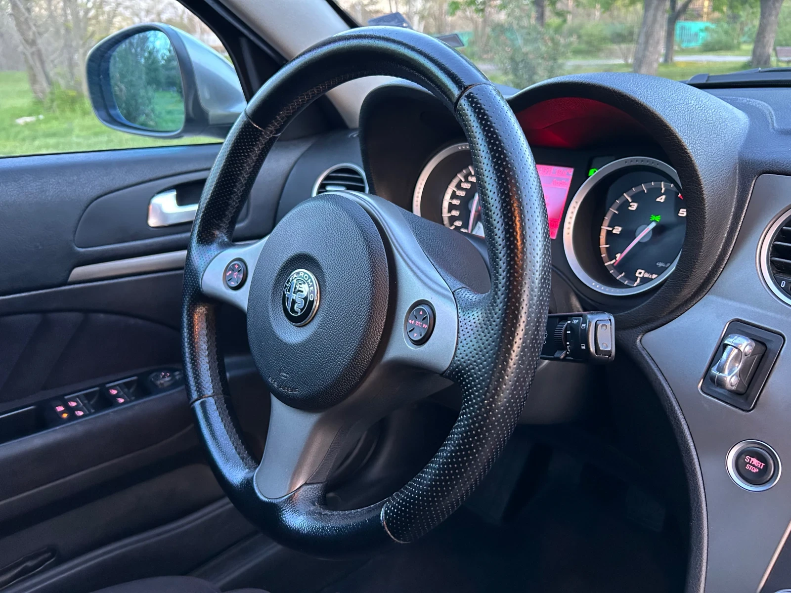 Alfa Romeo 159  - изображение 8