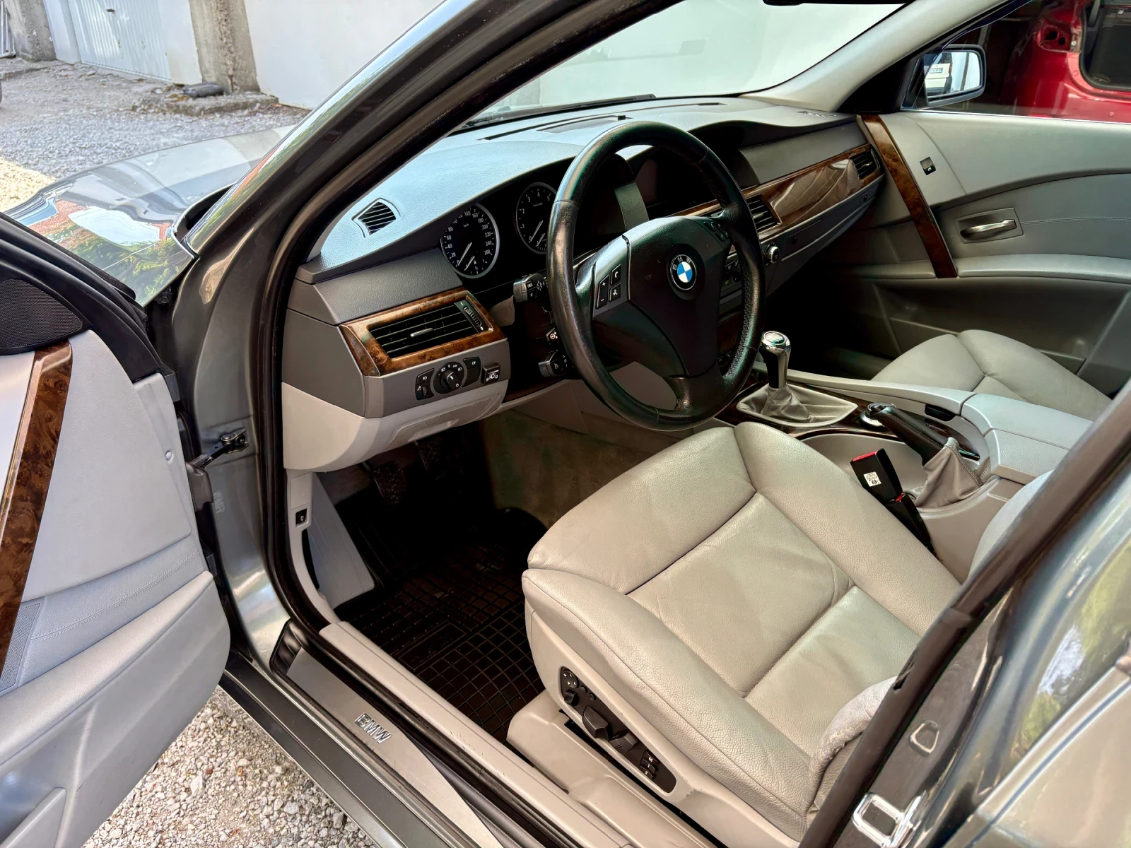 BMW 525 525xi - изображение 8