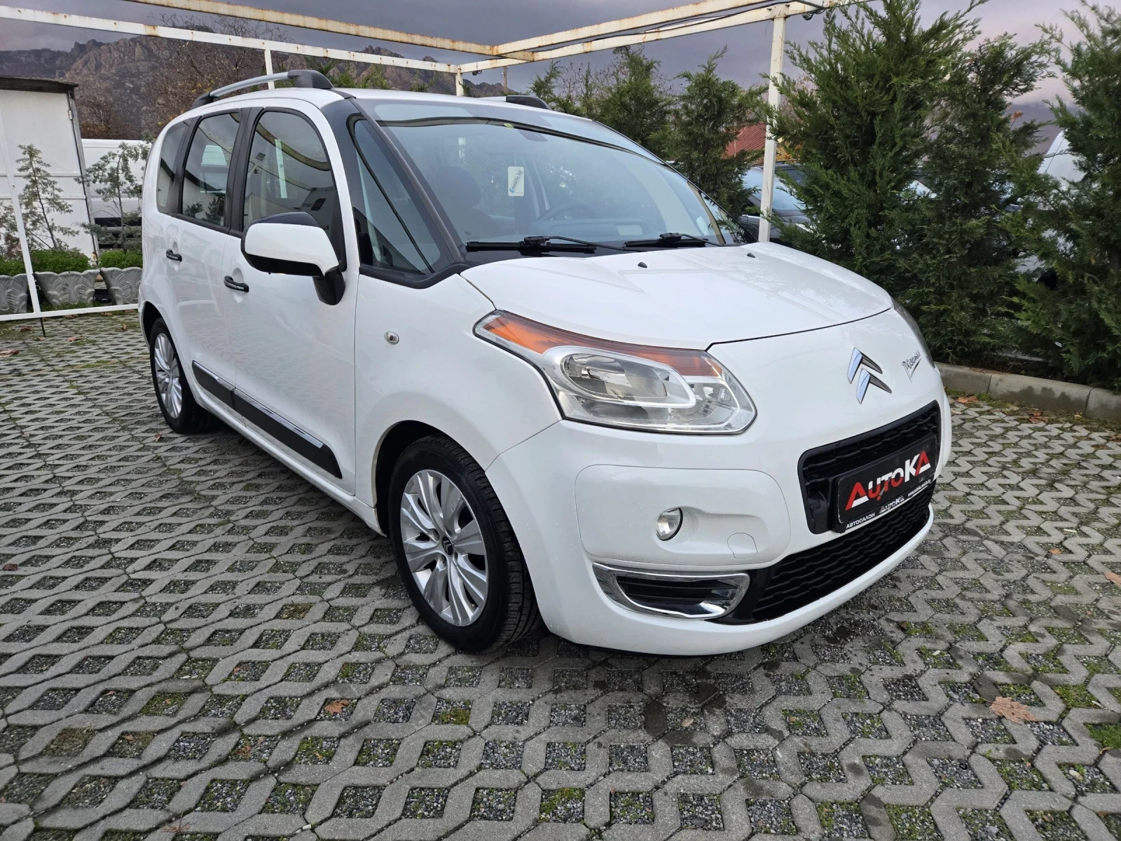 Citroen C3 Picasso 1.6HDI-112кс= 6ск= АВТОПИЛОТ= КЛИМАТРОНИК= EURO 5A - изображение 2