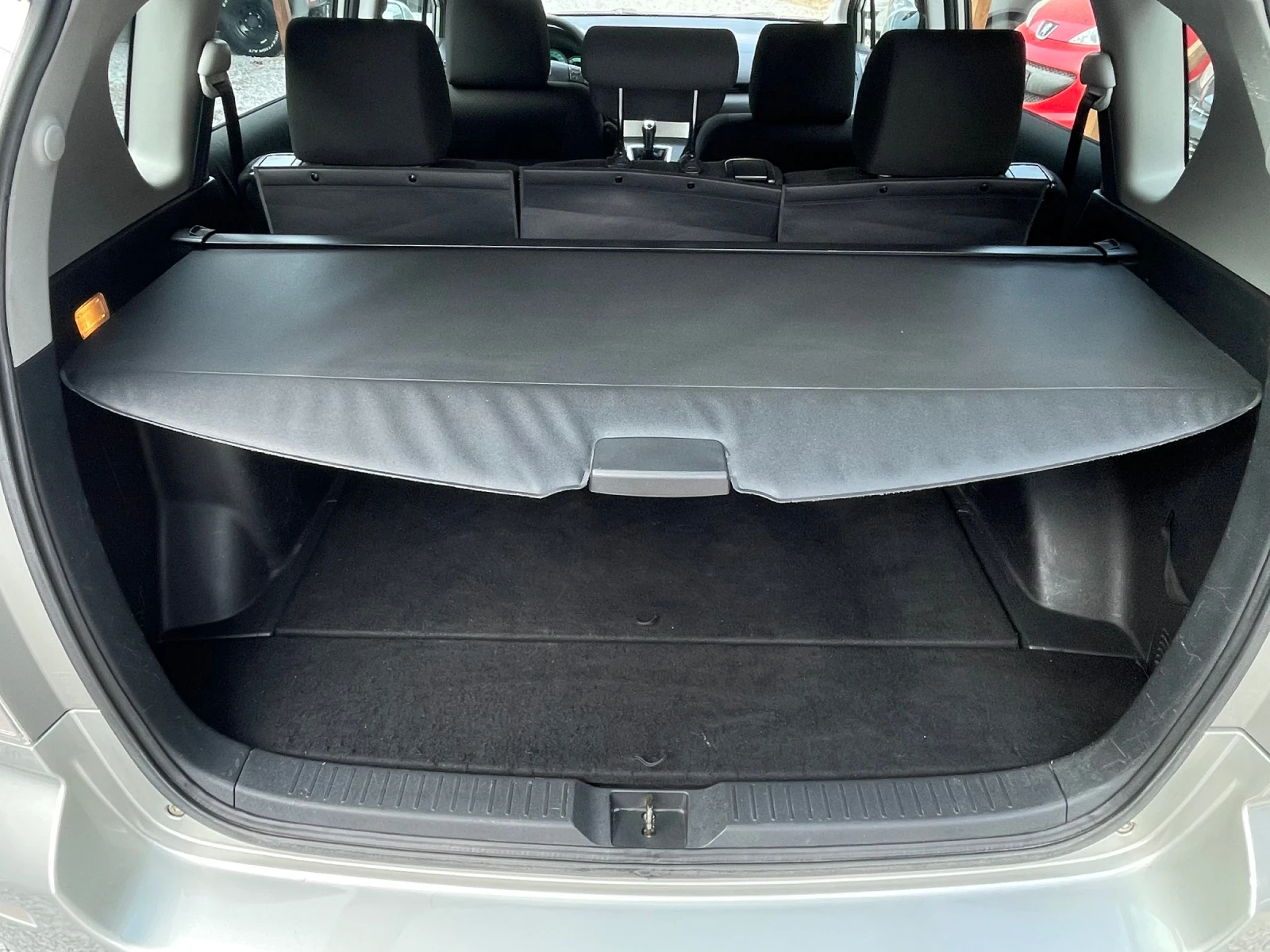 Toyota Corolla verso 1.8 VVT-I | Mobile.bg � ����������� 6
