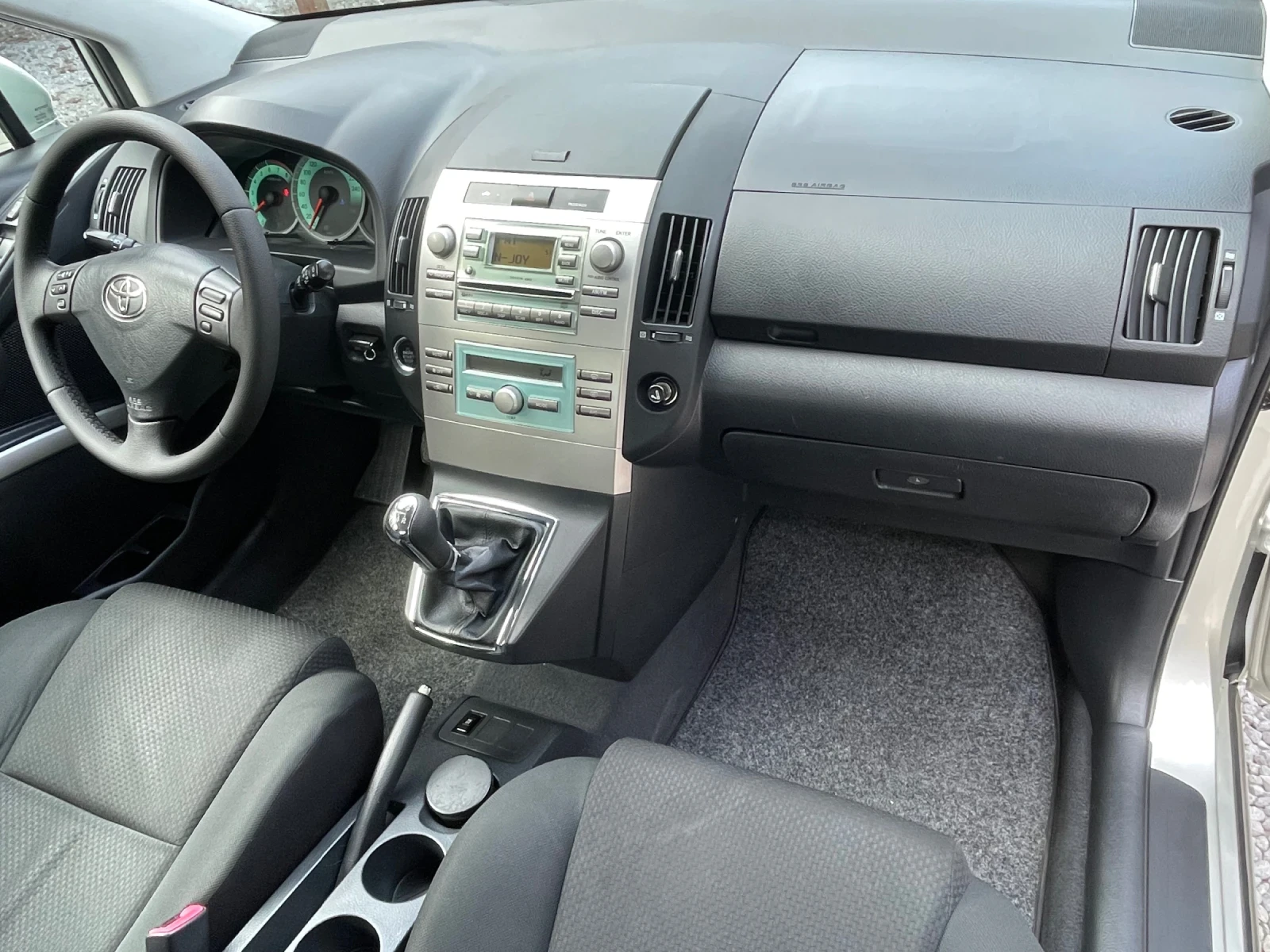 Toyota Corolla verso 1.8 VVT-I | Mobile.bg � ����������� 8