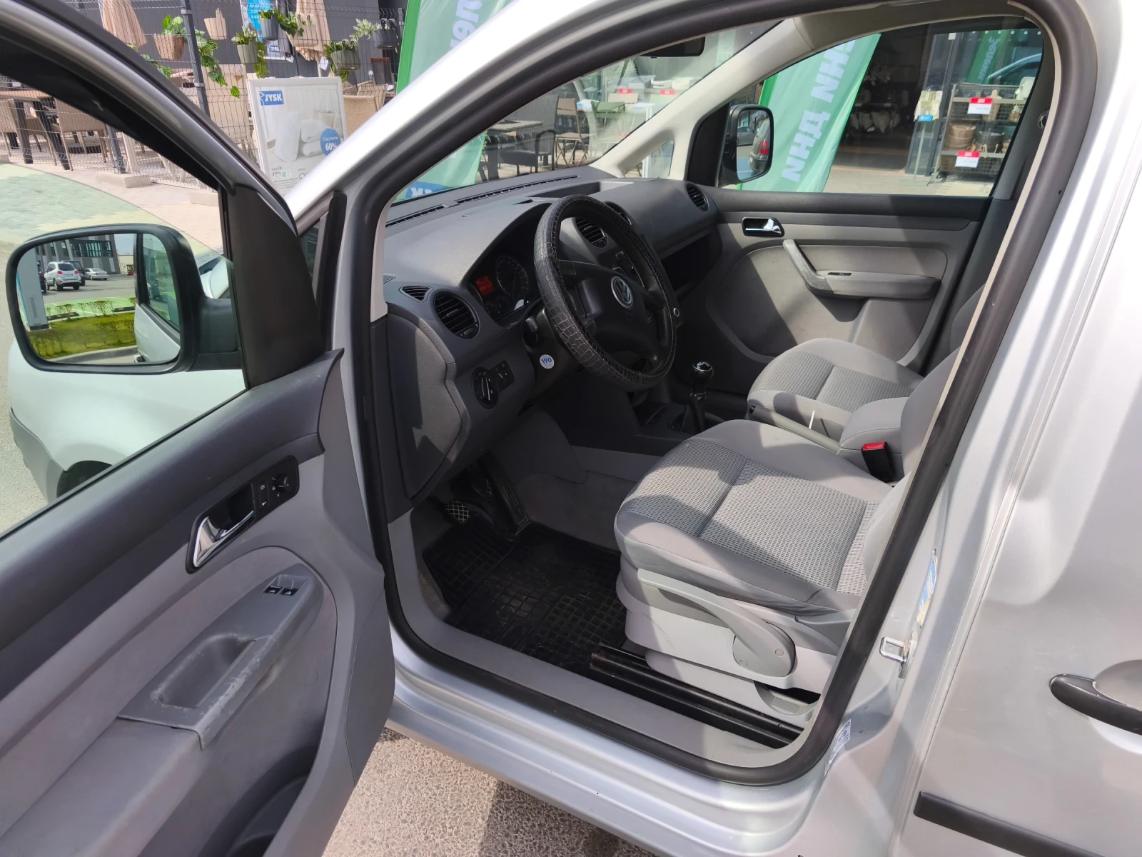 VW Caddy, снимка 5 - Автомобили и джипове - 53925392