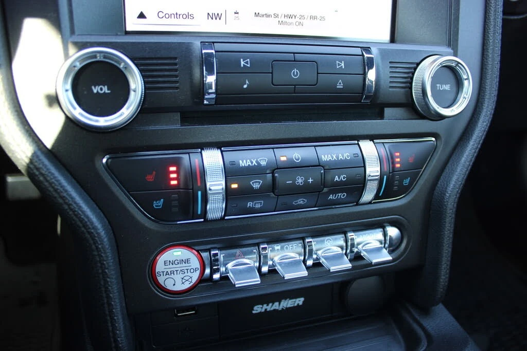 Ford Mustang * PREMIUM* COUPE* АвтоКредит* (ЦЕНА ДО БГ), снимка 15 - Автомобили и джипове - 54102500