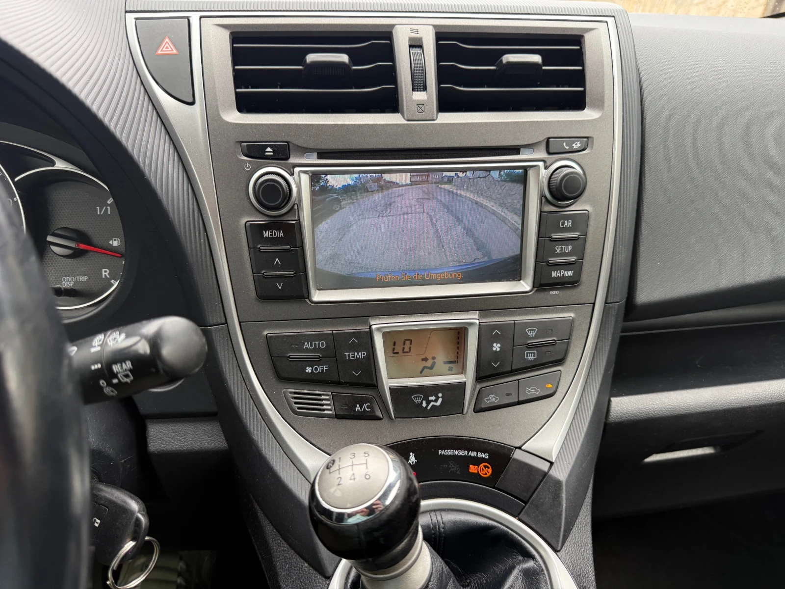 Toyota Verso S 1.4 d4d УНИКАТ, снимка 13 - Автомобили и джипове - 54653283