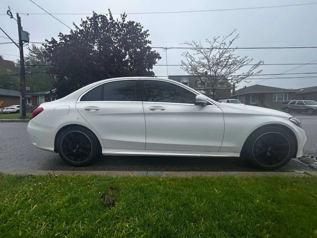Mercedes-Benz C 300 4MATIC* DISTRONIC* BURMESTER* , снимка 3 - Автомобили и джипове - 54667881