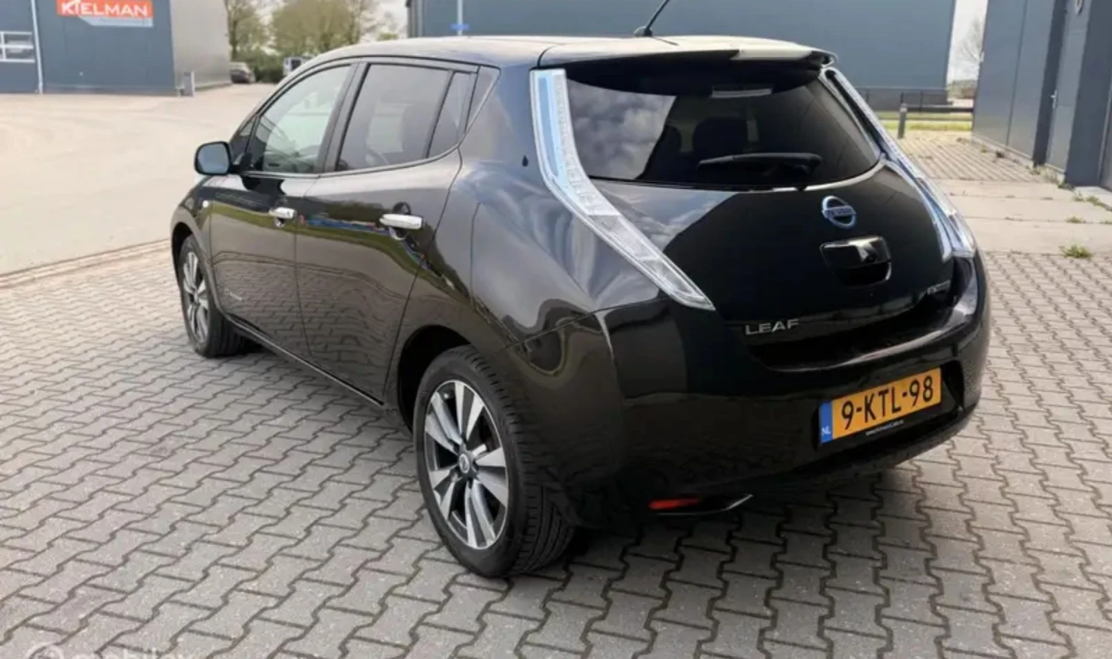 Nissan Leaf , снимка 3 - Автомобили и джипове - 54801395