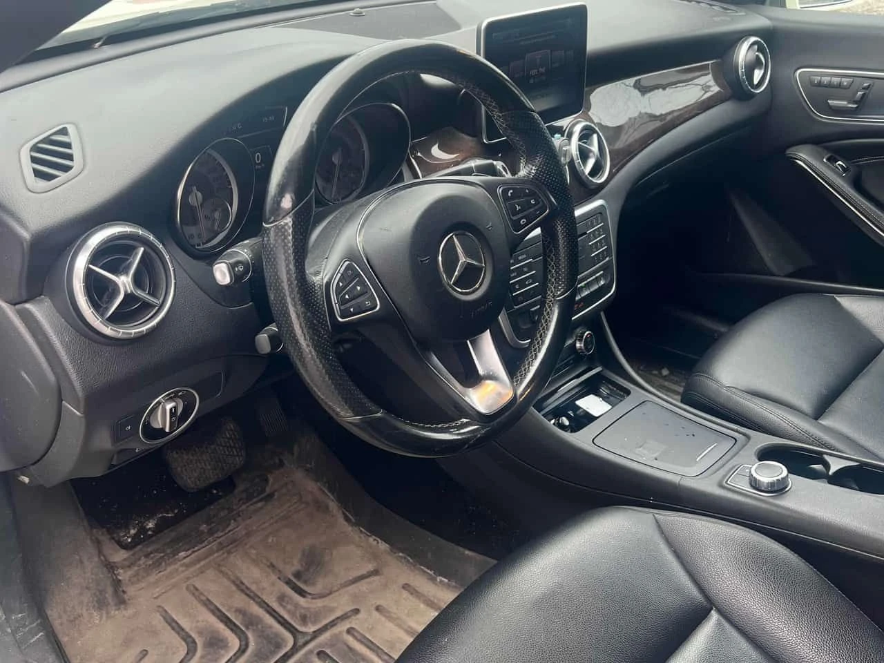 Mercedes-Benz CLA 250 4MATIC * ПАНОРАМА* ПОДГРЕВИ* КАМЕРА* , снимка 7 - Автомобили и джипове - 55004457
