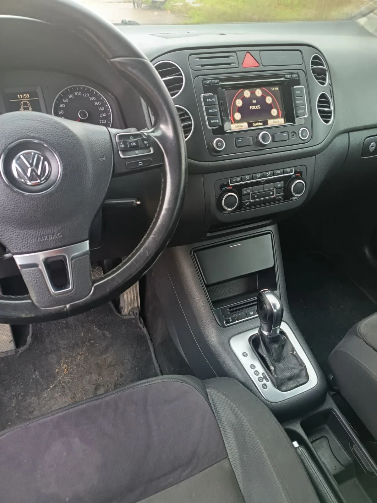 VW Golf Plus 1.6 TDI 105kc, снимка 5 - Автомобили и джипове - 55919978
