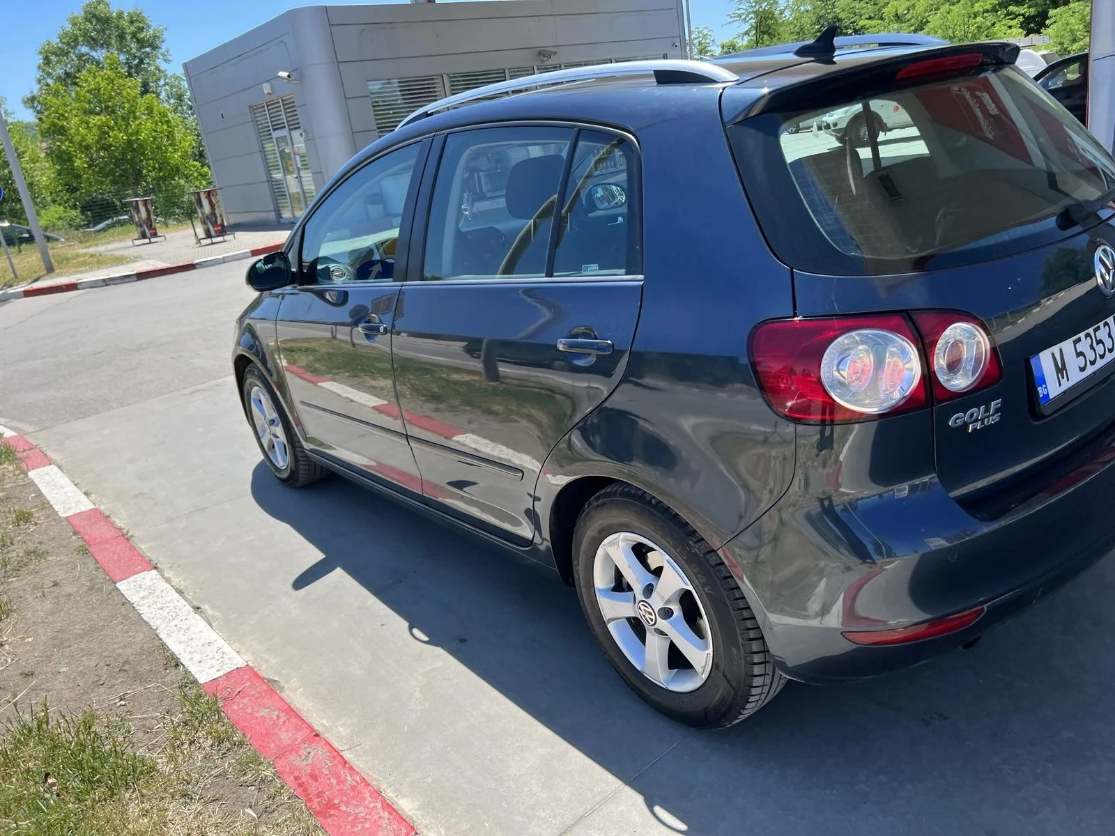 VW Golf Plus 1.6 TDI 105kc, снимка 2 - Автомобили и джипове - 55919978