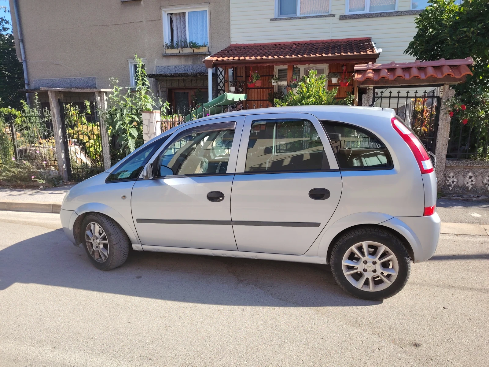 Opel Meriva, снимка 3 - Автомобили и джипове - 55969698
