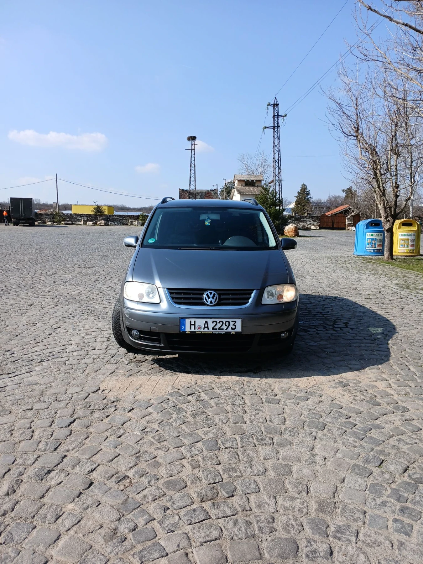 VW Touran, снимка 2 - Автомобили и джипове - 56467141