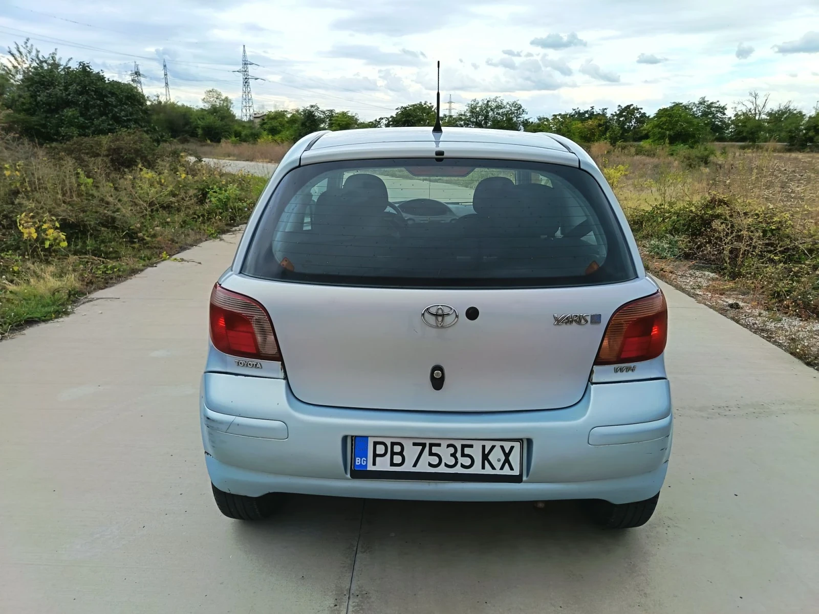 Toyota Yaris 1.0VVTI EURO4, снимка 5 - Автомобили и джипове - 56275159