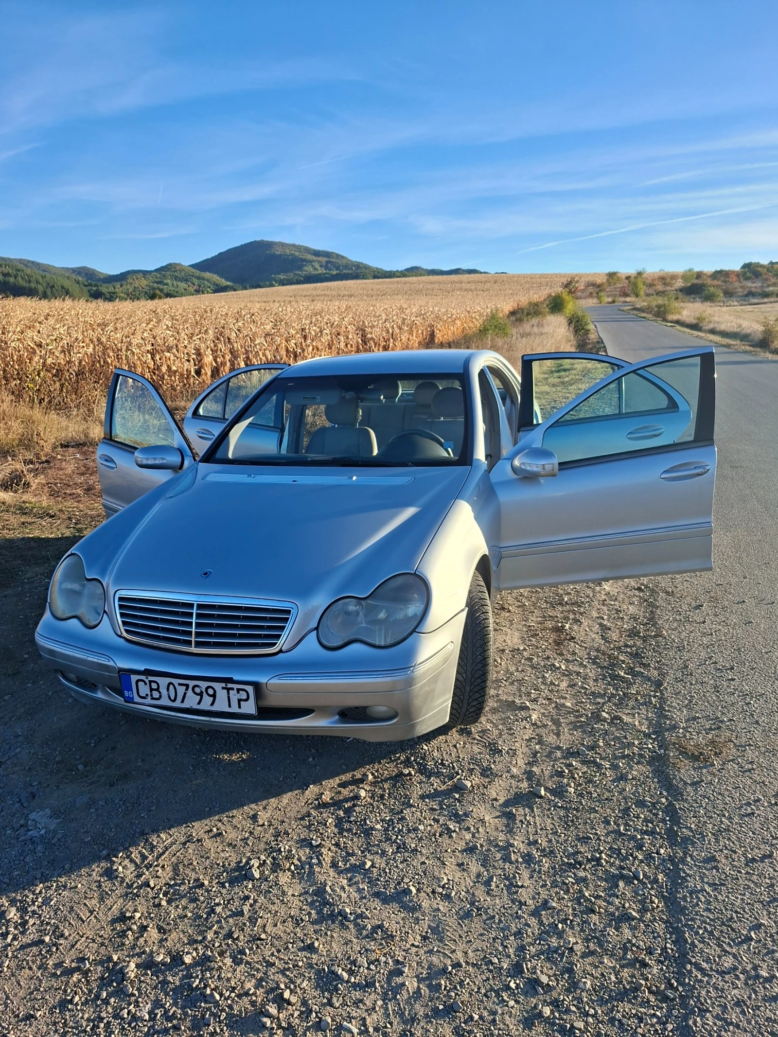Mercedes-Benz C 220, снимка 5 - Автомобили и джипове - 56524698