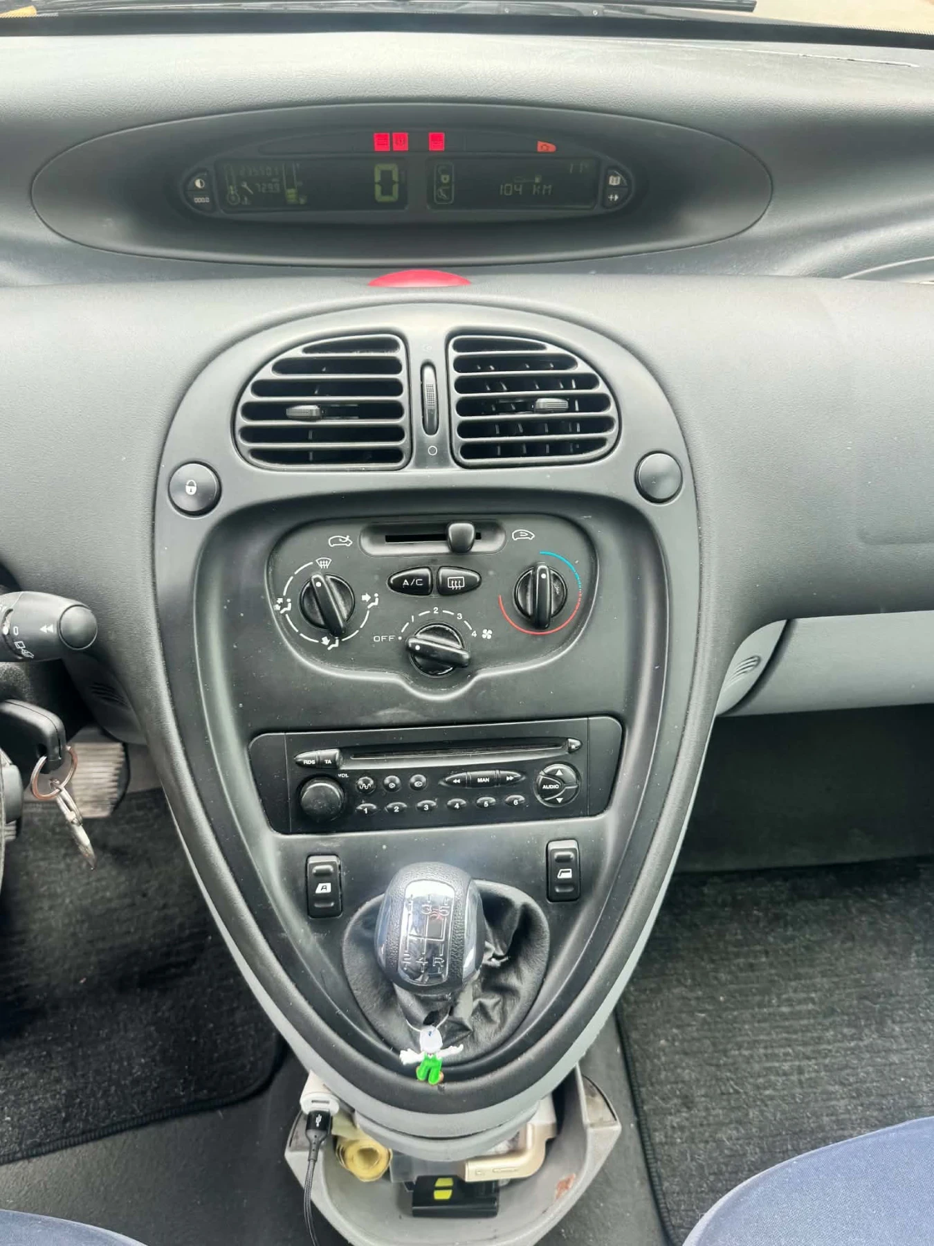 Citroen Xsara picasso, снимка 6 - Автомобили и джипове - 56553382