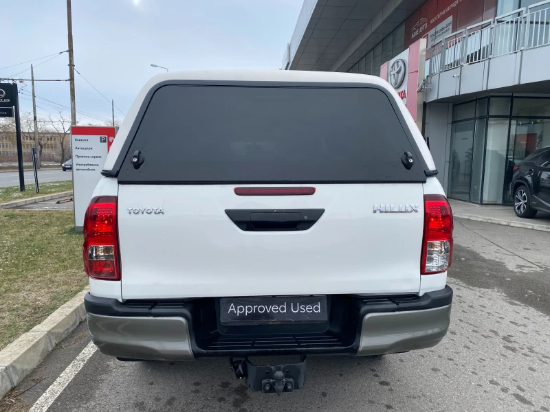 Toyota Hilux  2.4 D 6MT Comfort, снимка 6 - Автомобили и джипове - 48581814