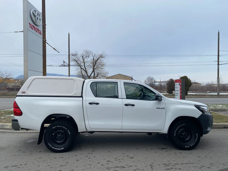 Toyota Hilux  2.4 D 6MT Comfort, снимка 4 - Автомобили и джипове - 48581814