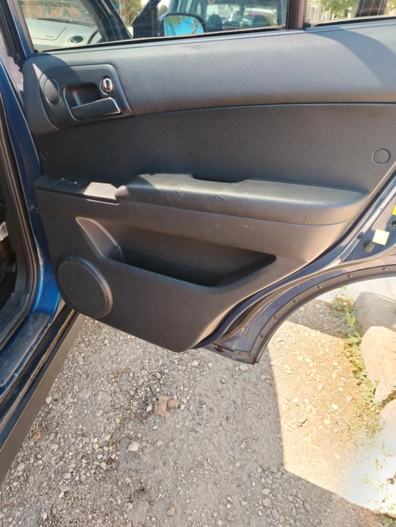 SsangYong Kyron 2000, снимка 8 - Автомобили и джипове - 52429576