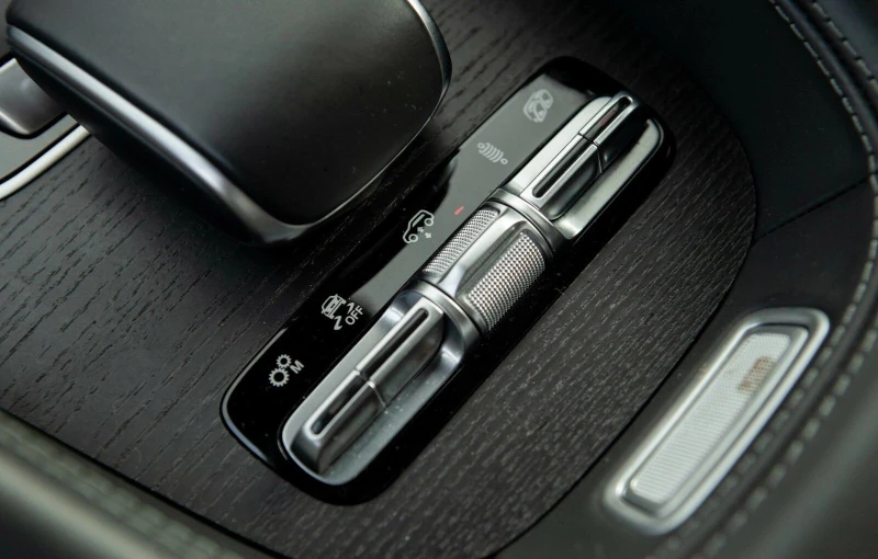 Mercedes-Benz GLE 63 S AMG 4Matic+ , снимка 7 - Автомобили и джипове - 51531305