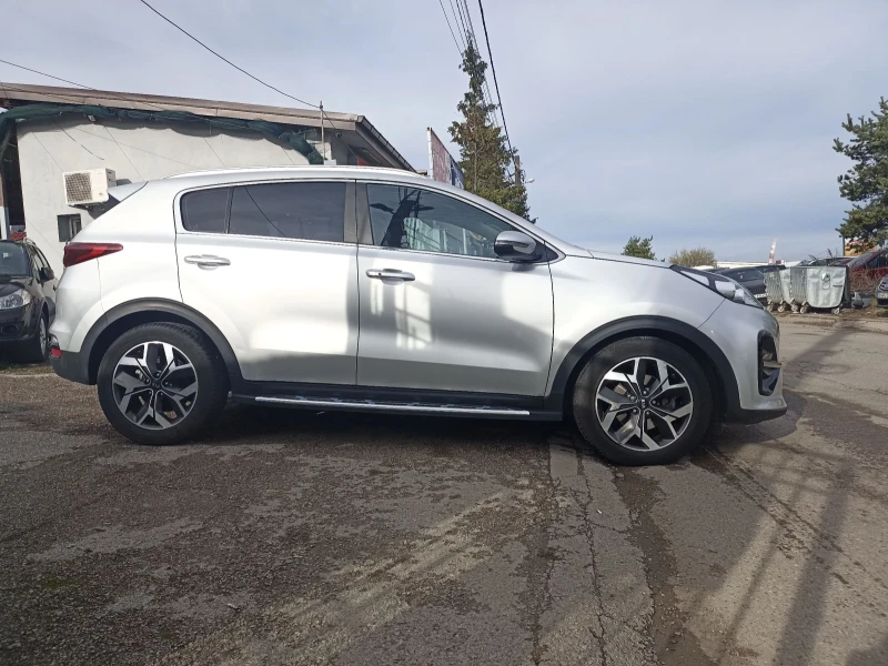 Kia Sportage 2.0 CRDI 4X4 Premium XS, снимка 5 - Автомобили и джипове - 52394632